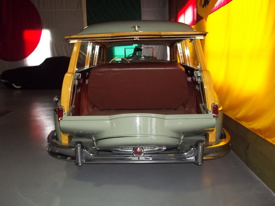  Chrysler Royal Station Wagon 1949 года  (фото 2 из 22)